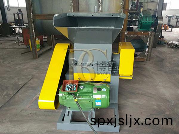 武漢楊先生葉茶渣離心脫(tuo)水機成功案例(li)