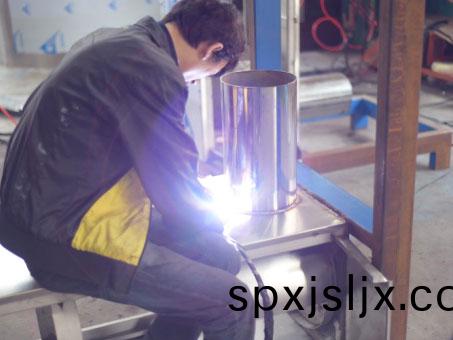 電銲工作區